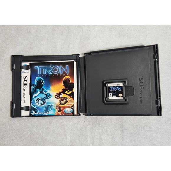 Nintendo DS Disney Tron Evolution Game CIB 2009 Pre-owned - Picture 3 of 6